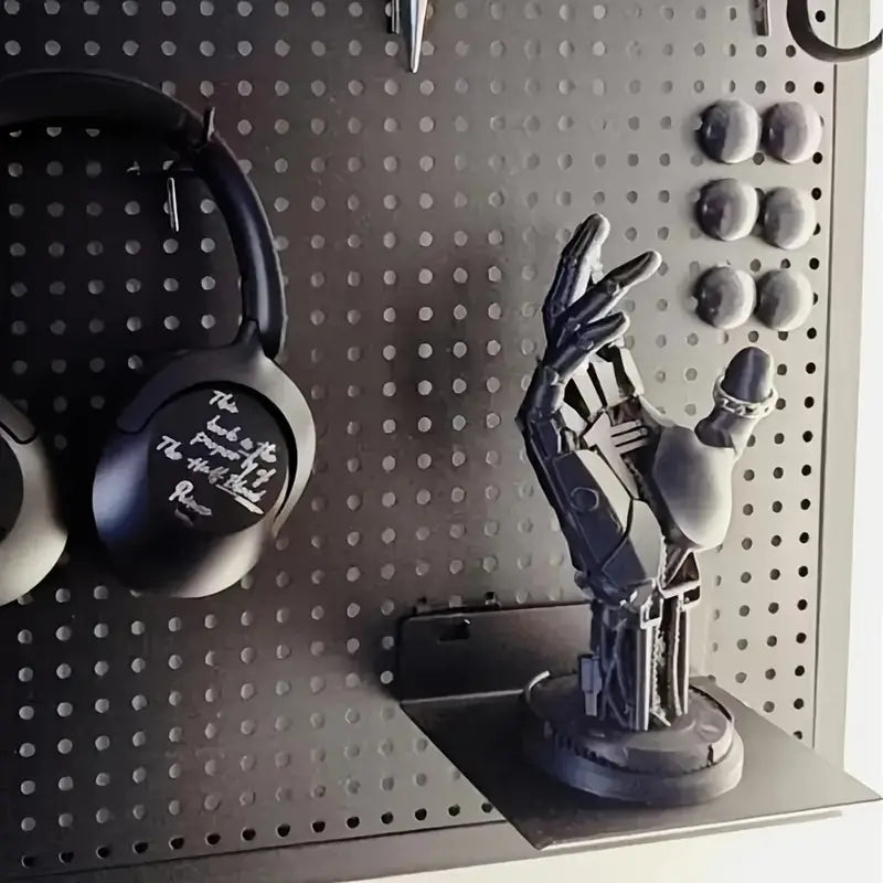 Mechanical Hand Gaming Controller Stand – Unique Gamer Desk Display