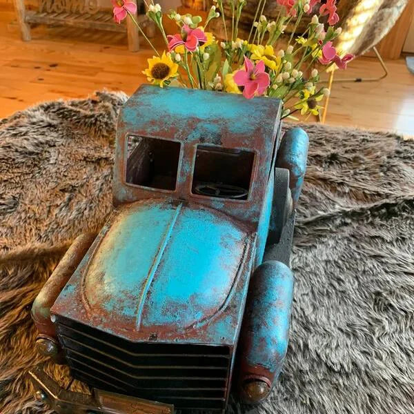 Vintage Farmhouse Truck Planter Pot – Rustic Metal Flower Holder for Home & Garden Decor