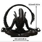 Alien Xenomorph Meditation Statue – Dark Sci-Fi Zen Decor Sculpture