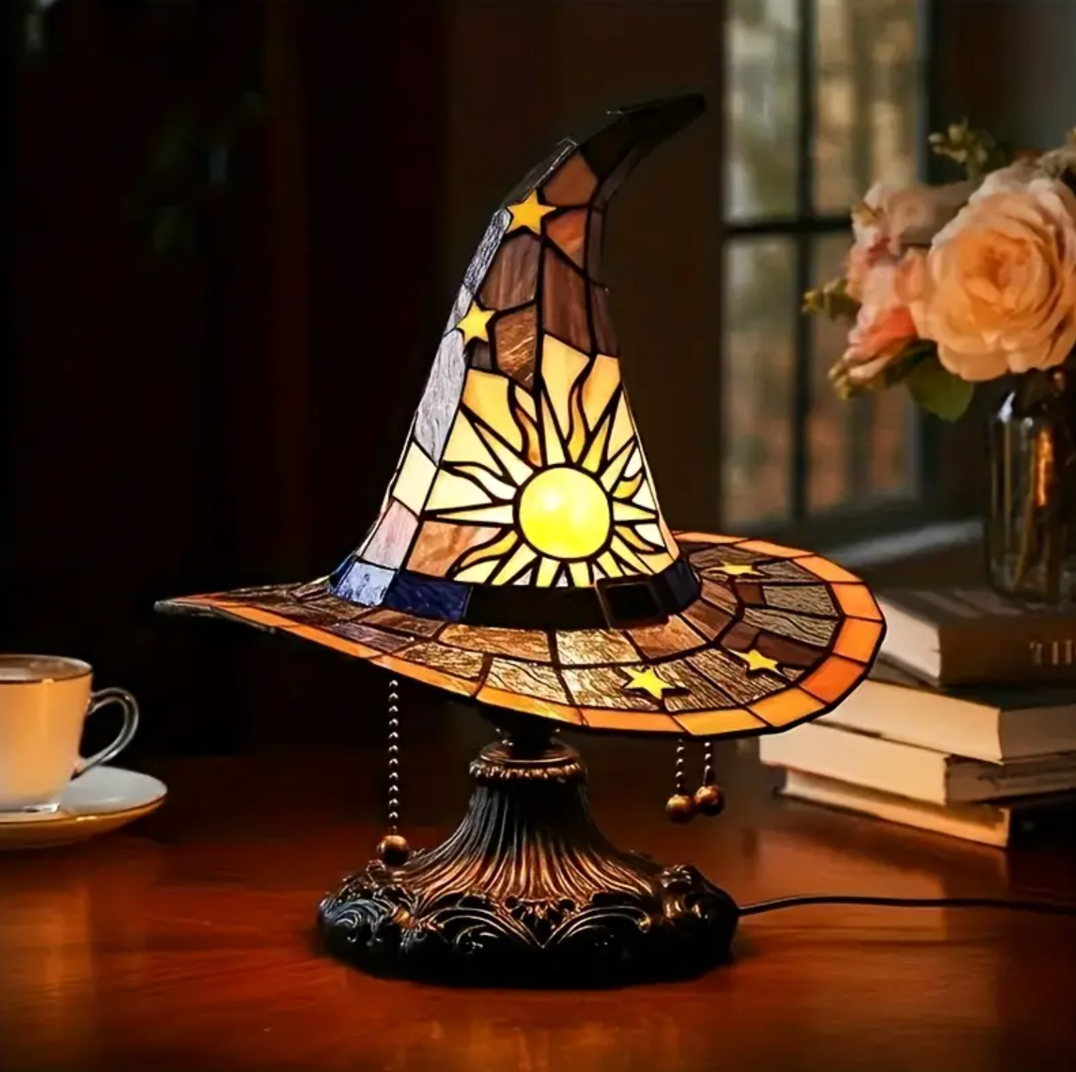 Decorative Witch Hat Lamp – Handmade Style Stained Glass Night Light for Bedroom or Reading Nook