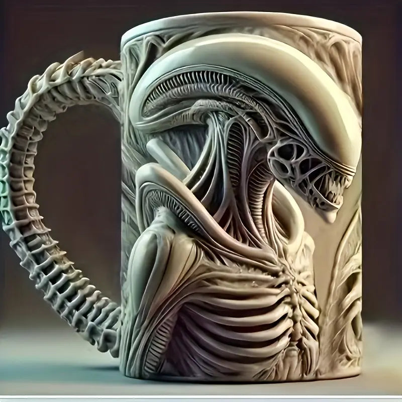 Xenomorph 3D Character Mug – Bold Alien-Themed Collectible Drinkware