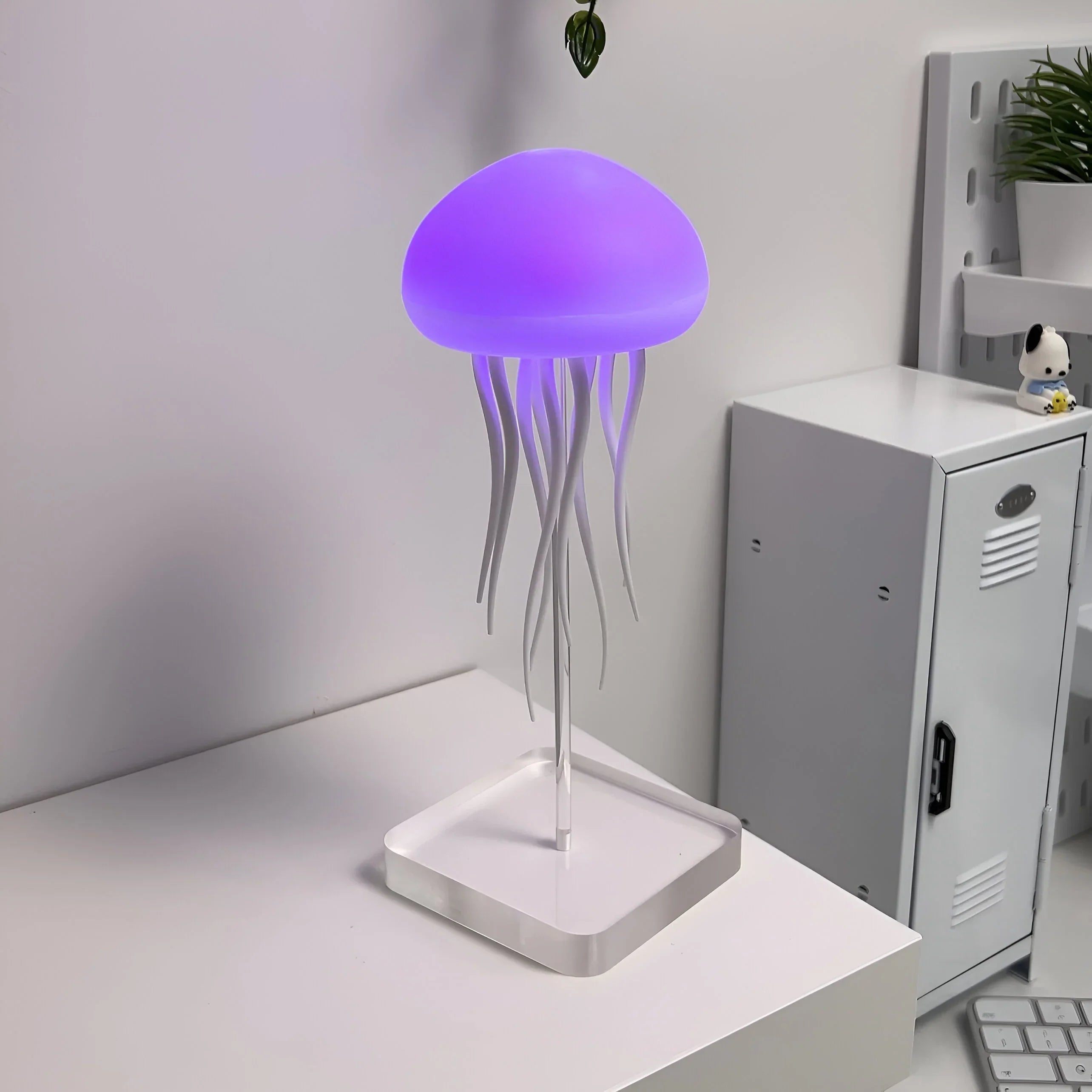 Dancing Jellyfish Lamp – Mesmerizing Color-Changing Ocean Light for Your Room